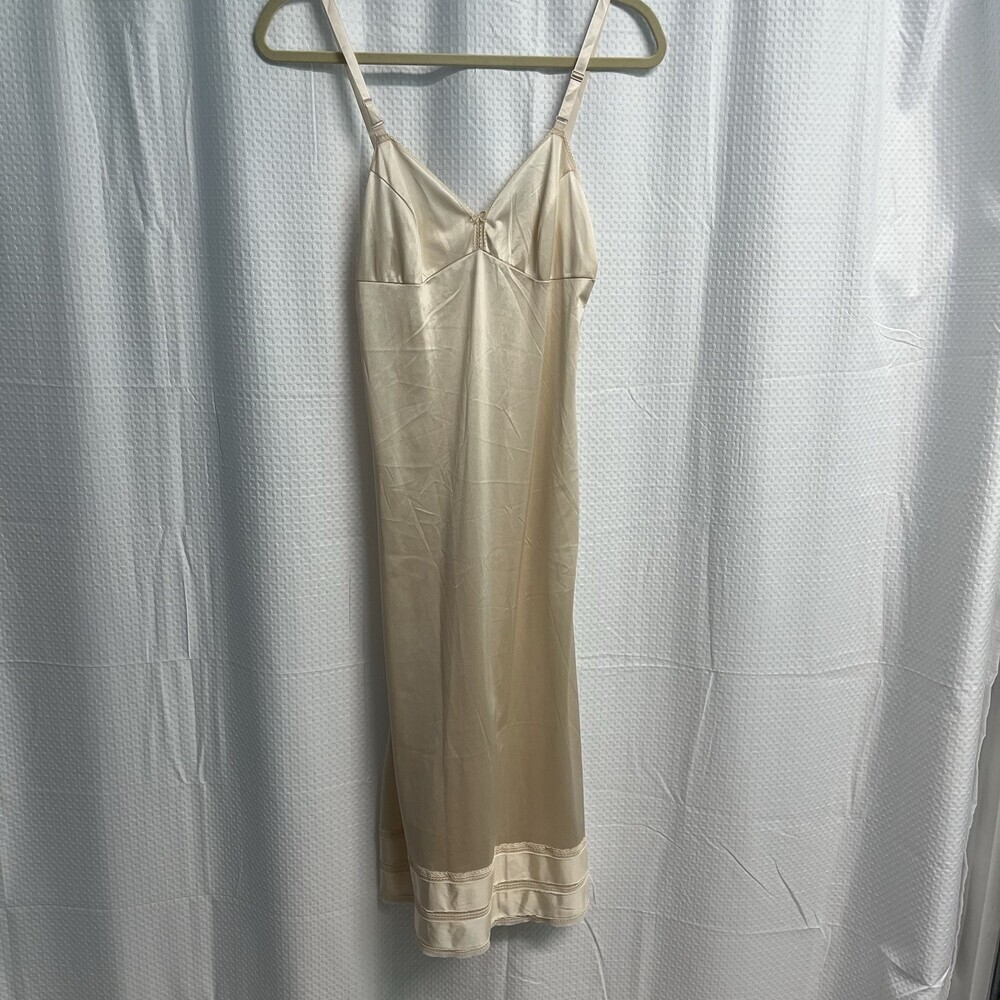 Vtg Montgomery Ward Beige Lace Trim Slip‎ Dress Medium Fairy
